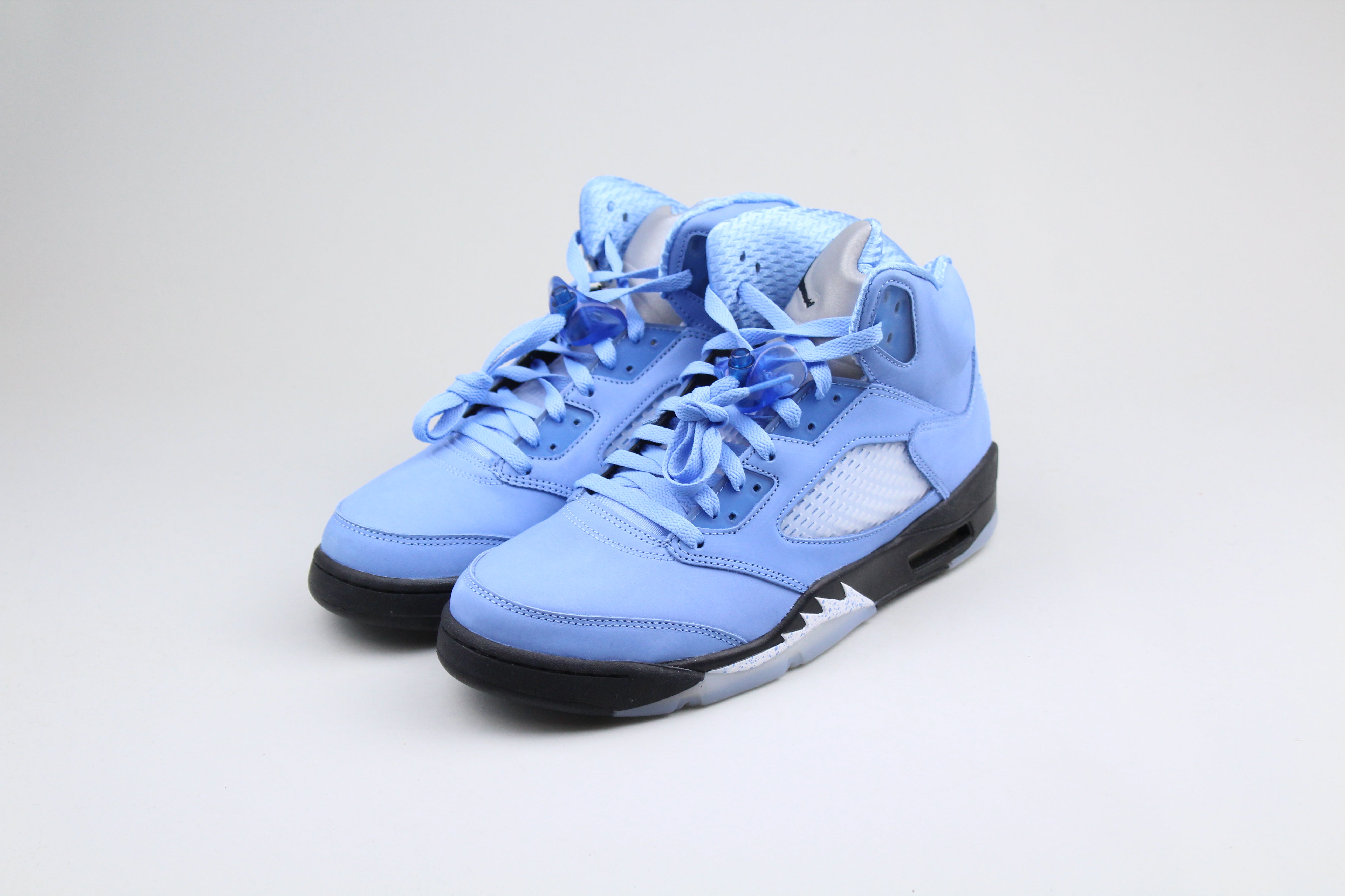 Baby blue unc sales jordans